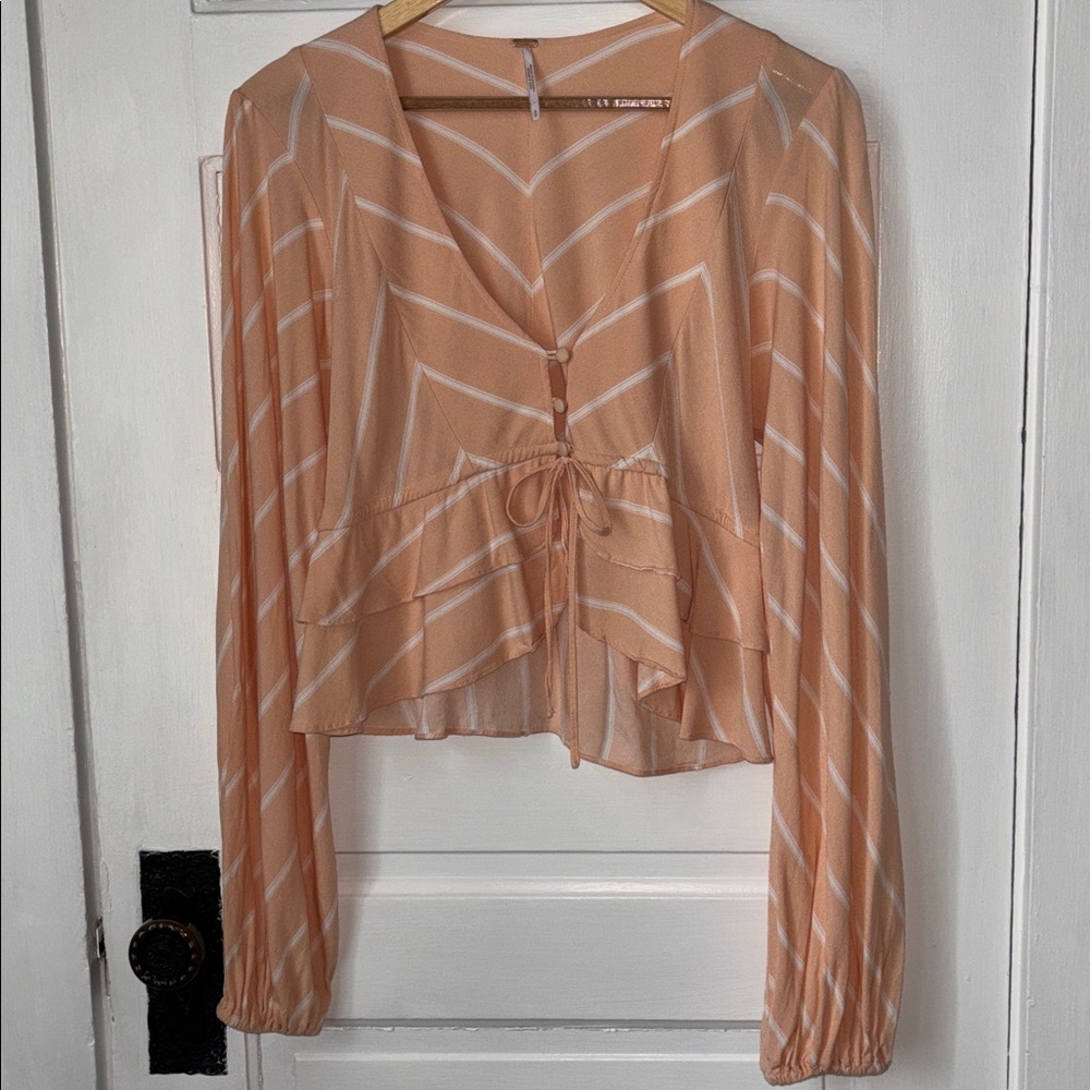 FREE PEOPLE SAMIFRAN CROPPED BUTTON FRONT LONG SLEEVE - Picture 3 of 9